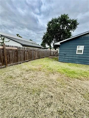 8880 Sunnyside Dr #A — Photo 16