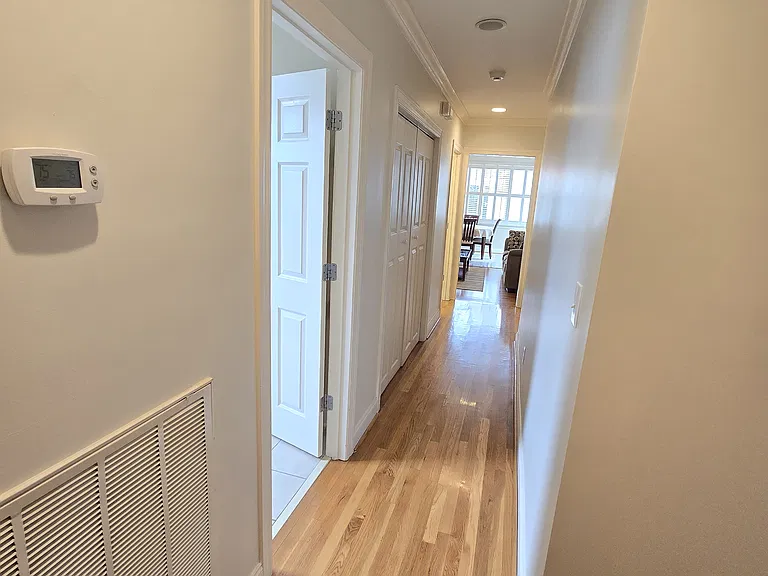 4120 Oriole Pl — Photo 10