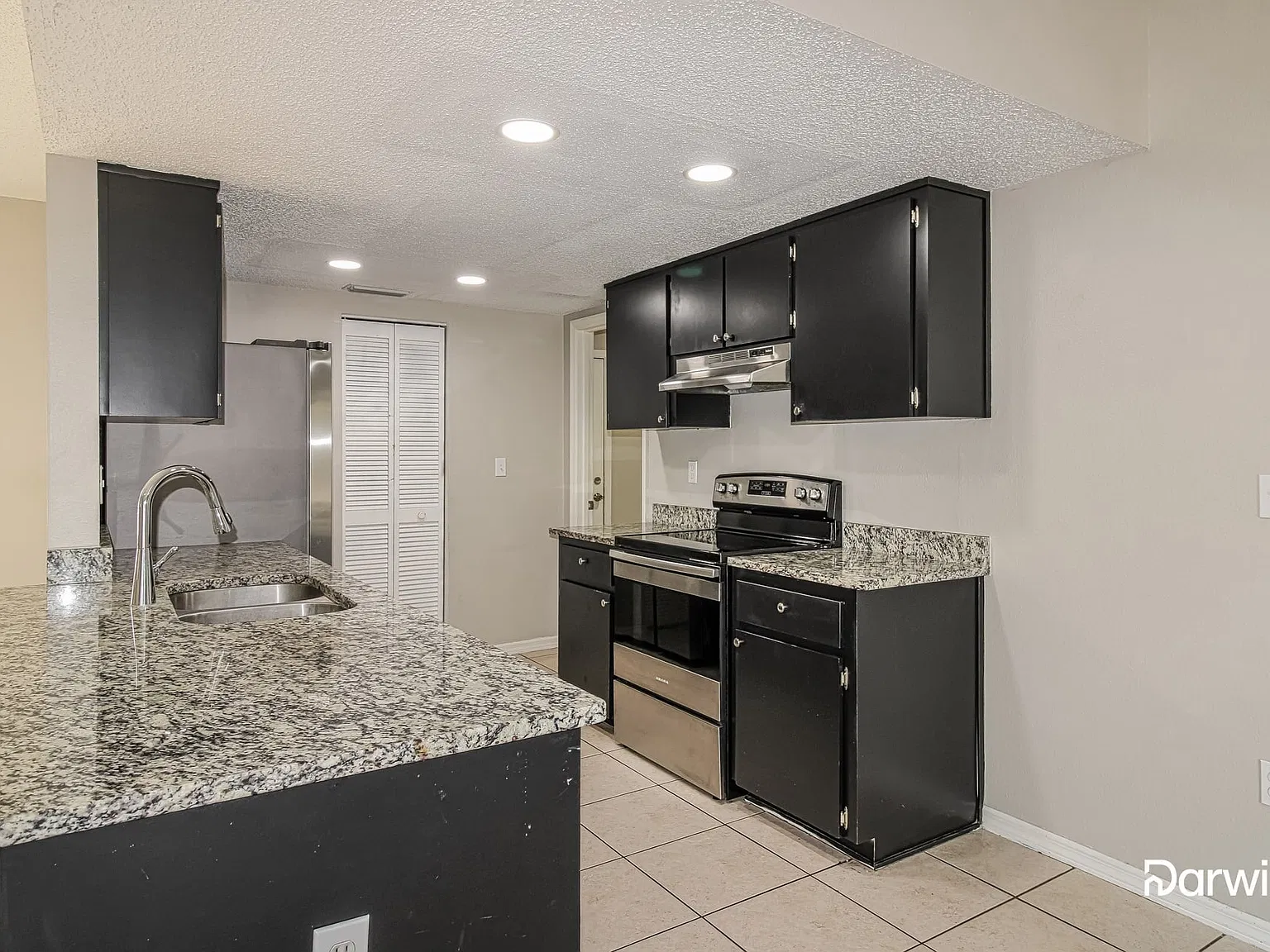 3 bed, 2.0 bath, 1500 sqft, $1,895 — Photo 4