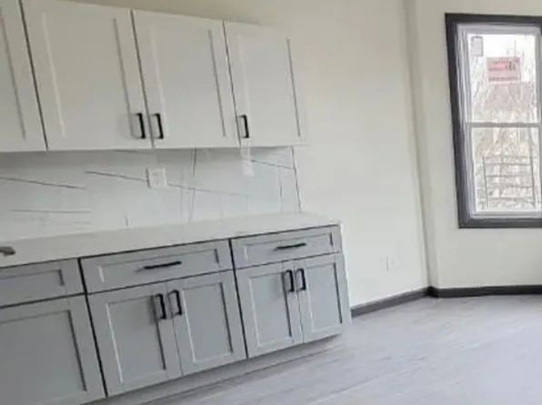 220 Chadwick Ave #2B, Newark, NJ 07108