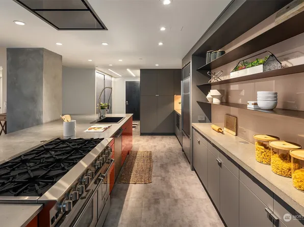 2607 Western Avenue #1105, Seattle, WA 98121