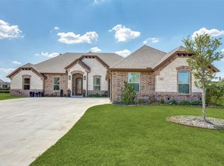 1001 Mickelson Dr, Granbury, TX 76048
