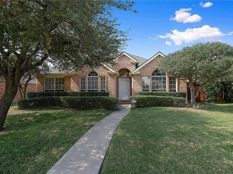 6701 Candlecreek Ln — Photo 1