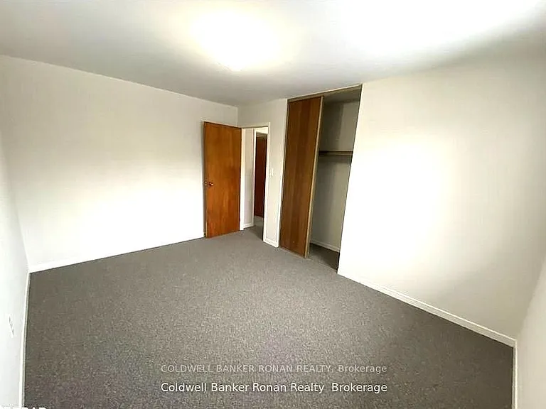 5 Oak St — Photo 14