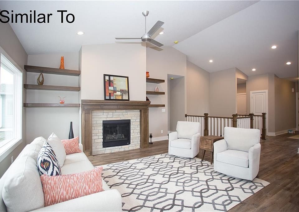 1st image of 1605 SE Silver Pointe Dr