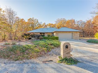 12 Kirkcudbright Dr, Bella Vista, AR 72715