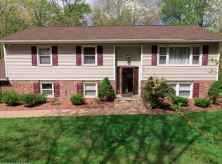 119 Red Mills Rd, Mahopac, NY 10541