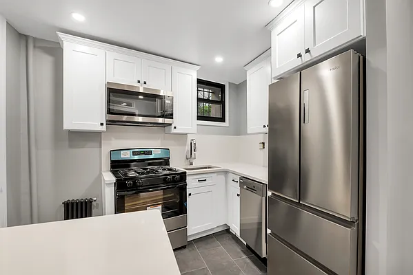 Rented by Living New York | media 10