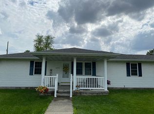 602 SE 4th St, Morrisonville, IL 62546