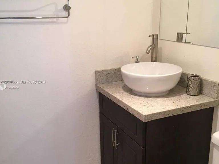 14005 SW 67th Ter #- — Photo 17