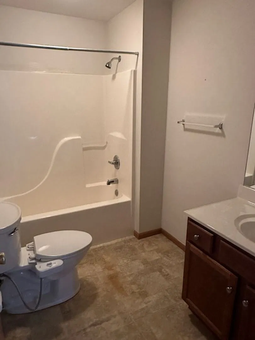 Spacious 3 Bedroom Condo Available in Ontario, Ohio — Photo 4