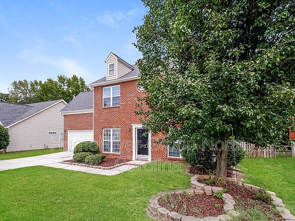 3rd image of 12139 Creek Turn Dr