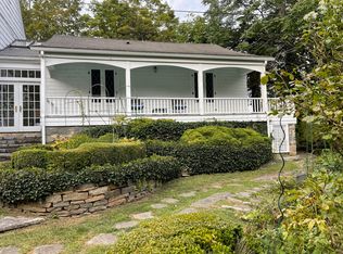 856 Boston Post Rd #1, Madison, CT 06443