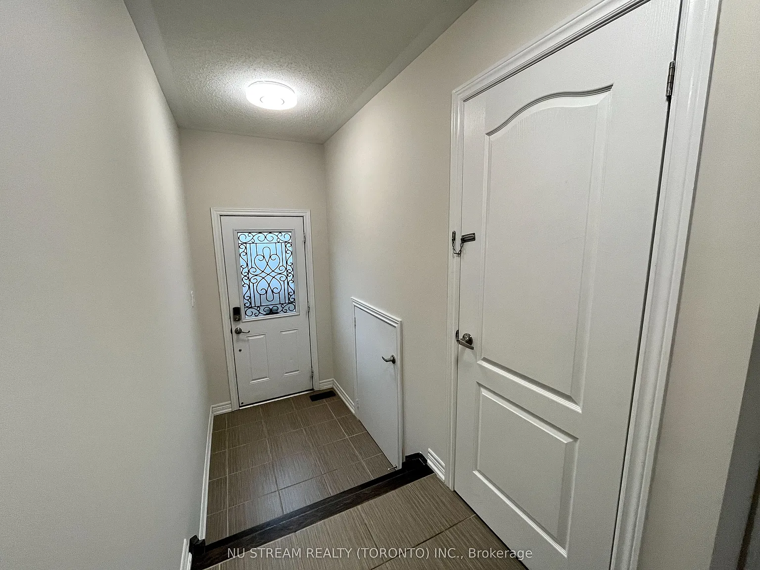 2 bed, $2,200 — Photo 3