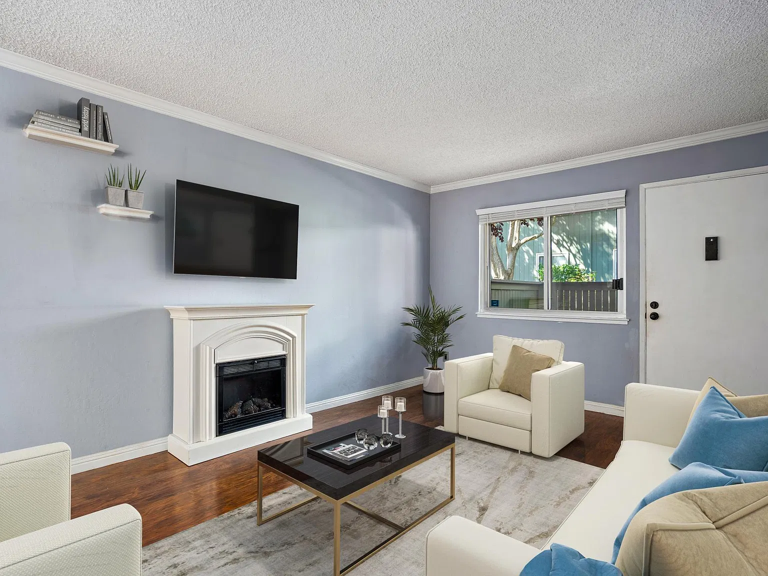 2 bed, 850 sqft, $3,750 — Photo 2