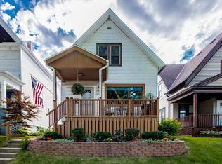2923 N Booth St, Milwaukee, WI 53212