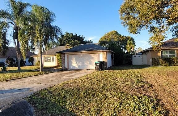 2nd image of 20733 Melville St