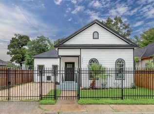 2320 Chestnut St, Houston, TX 77009