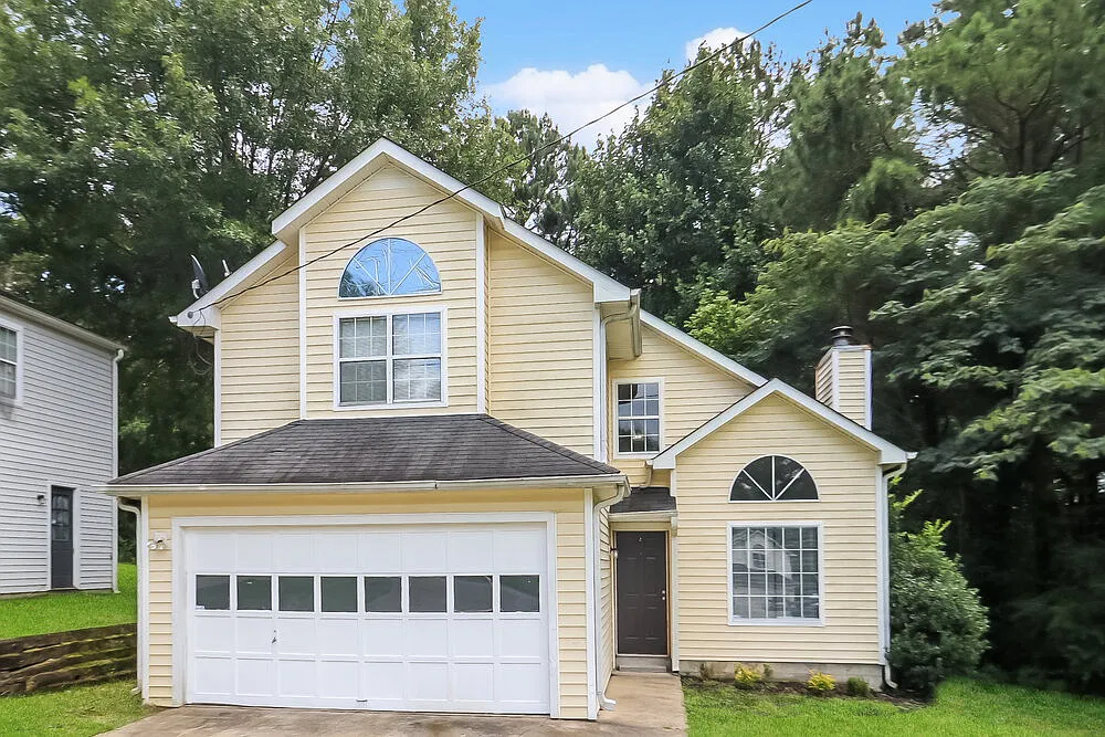 3 bed, 2.5 bath, 1509 sqft, $2,210 — Photo 1
