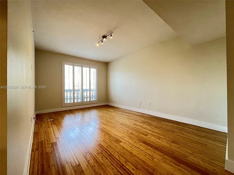 10 Aragon Ave #614 — Photo 14