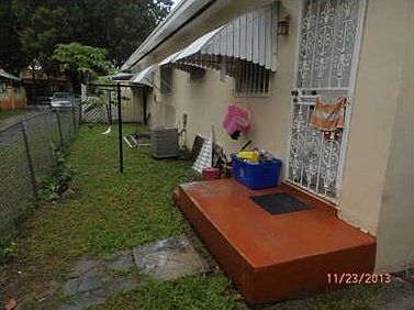 3rd image of 3421 NW 1st Ave