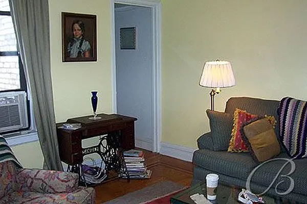 Rented by Bellmarc Realty | media 10