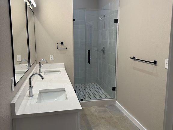 5th image of 2825 Avenue L