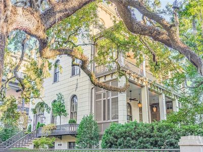 20 W Gaston Street, Savannah, GA, 31401