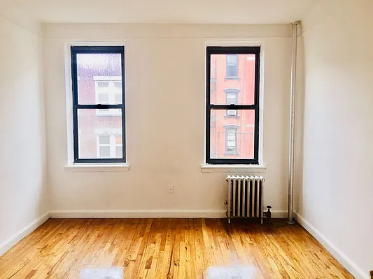 Rented by Warren T Real Estate Corp. | media 2