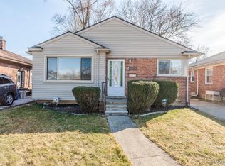12931 Oak Park Blvd, Oak Park, MI 48237