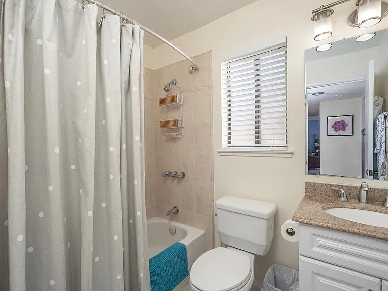 920 Lighthouse Ave #E — Photo 11