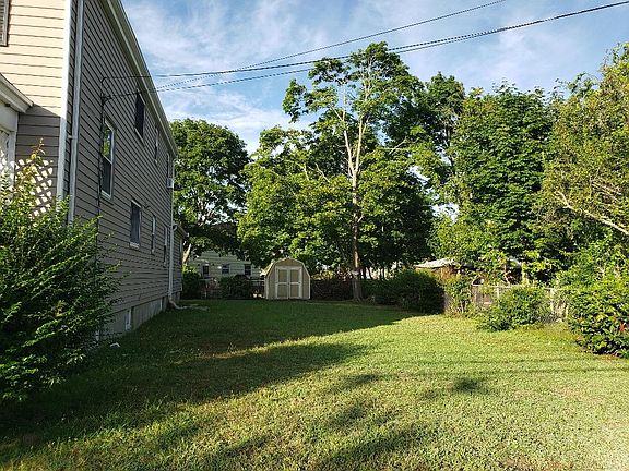 4th image of 101 Faraday St #1A