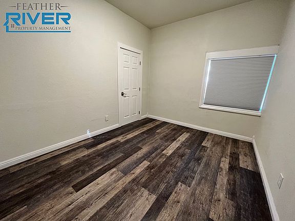 4th image of 1058 Grand Ave E