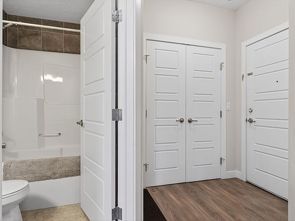 3rd image of 2588 Anderson Way SW #104