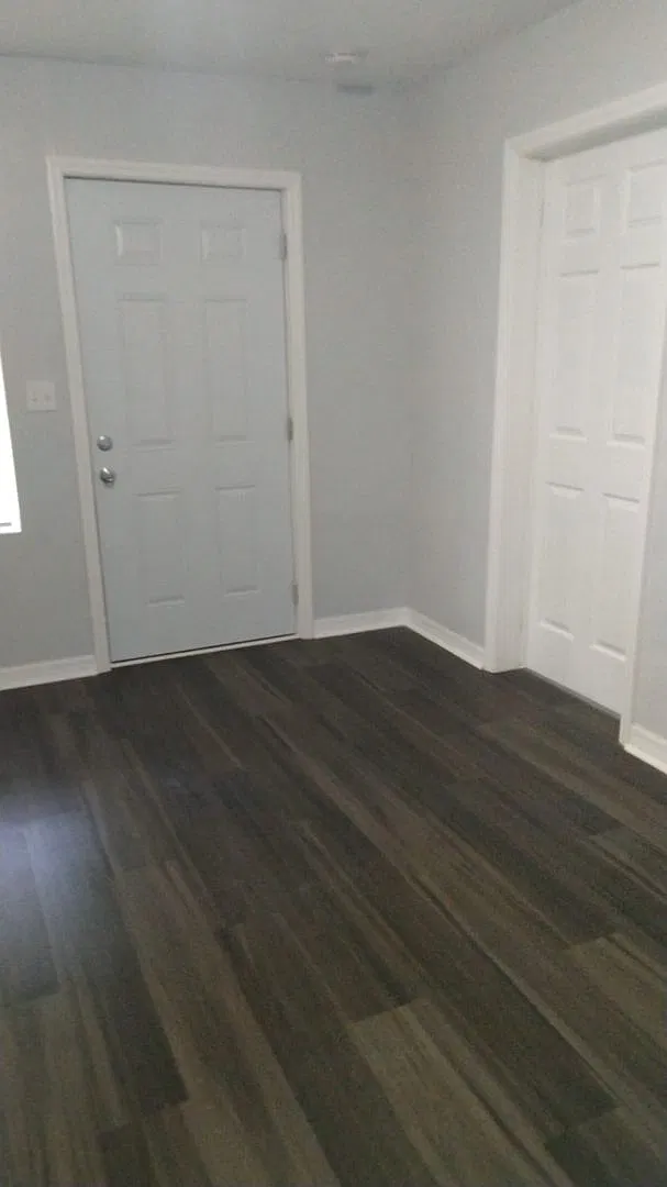 Move-In Special! $500 Deposit + $500 First Month's Rent! — Photo 4