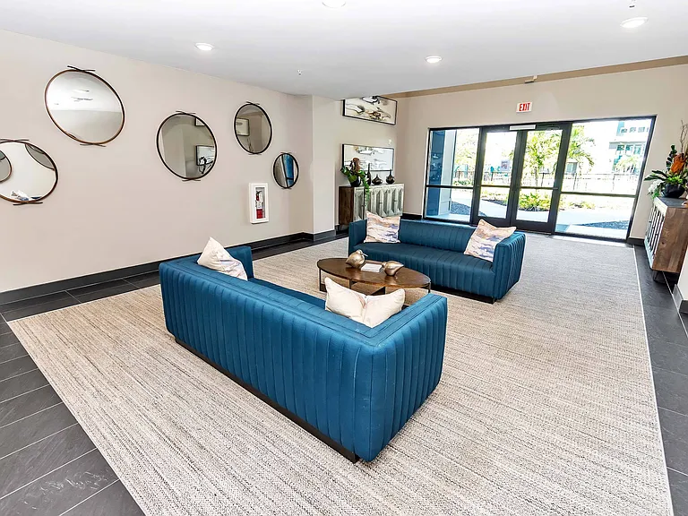 AVLI AT CROSSTOWN CENTER APARTMENTS — Photo 27