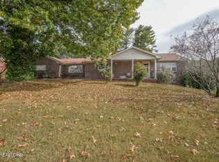1123 Scenic Hill Dr, Louisville, TN 37777