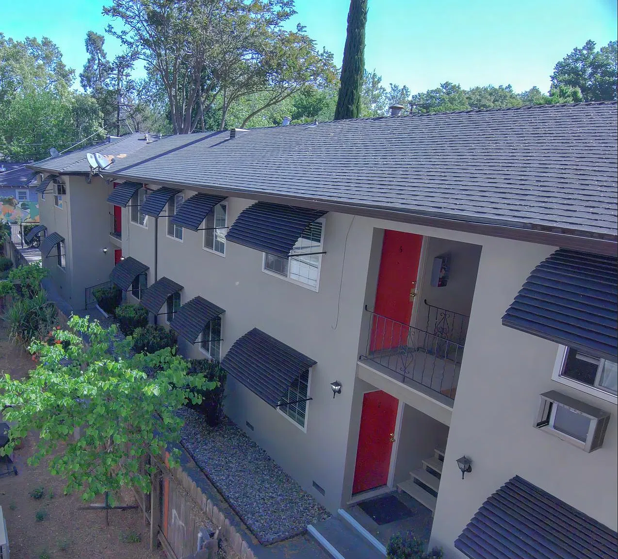 2405 F St — Photo 4