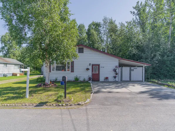 1519 Laurene St, Fairbanks, AK 99701