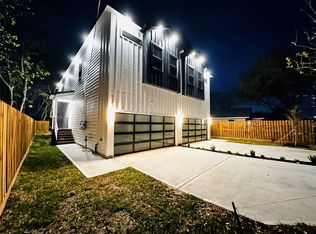 610 E 41st St #A, Houston, TX 77022