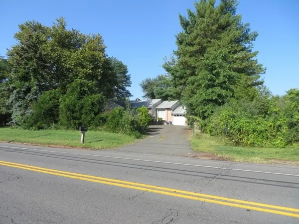 385 Roycefield Rd, Hillsborough, NJ 08844