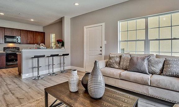 3rd image of 13601 Pinnacle Cir W APT 2202