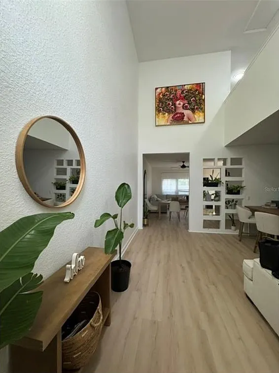 3 bed, 2.5 bath, 1685 sqft, $2,400 — Photo 3