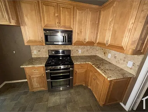 5102 Woodville Ct — Photo 7