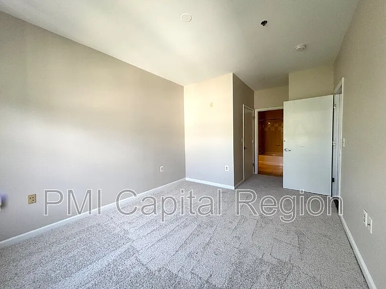 1201 E West Hwy #451 — Photo 8