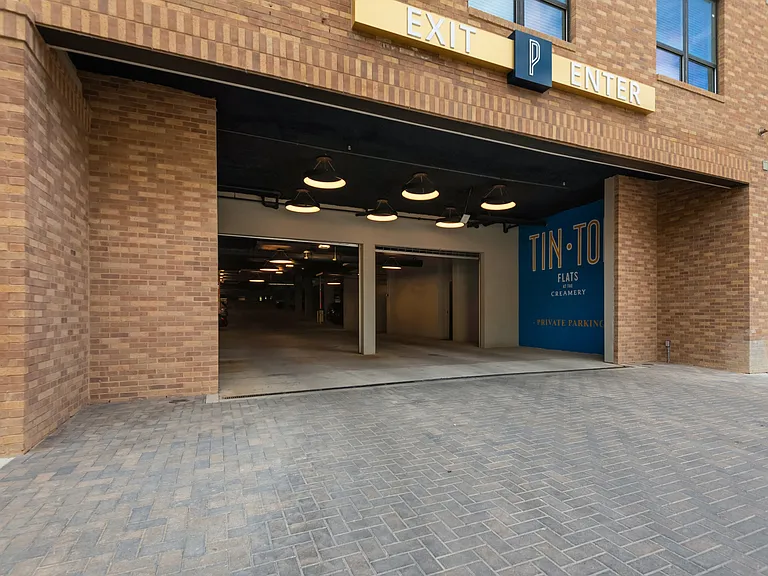 Tin Top Flats at the Creamery — Photo 168