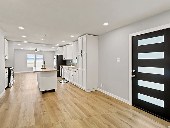 5th image of 1126 W LULLWOOD AVE