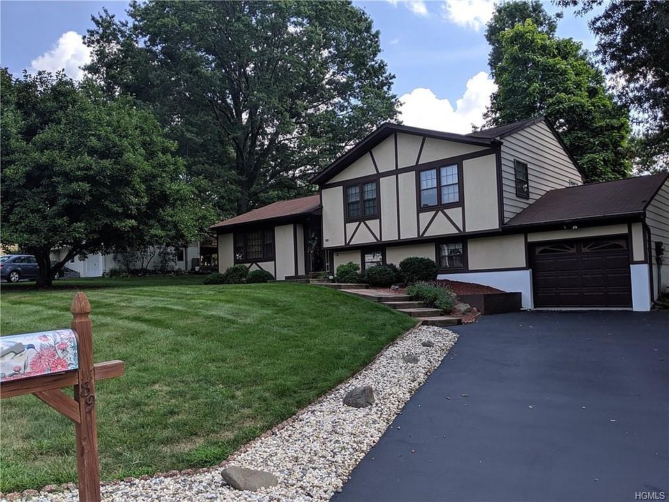 1st image of 89 Capital Dr