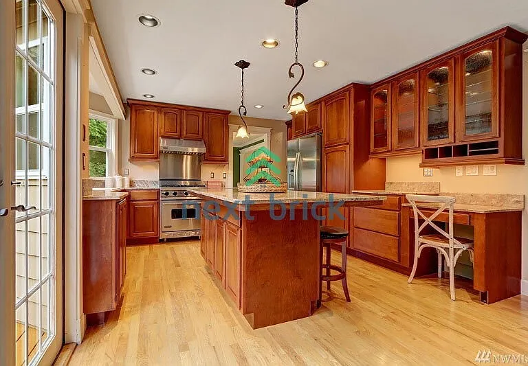 22310 SE 18th Ct — Photo 7