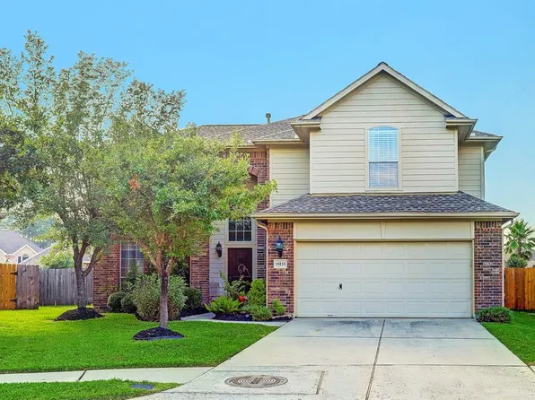 18215 Holly Thorn Dr, Tomball, TX 77375